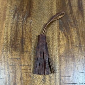 NWOT KMM&Co. Tortoiseshell Old Style Leather Tassel